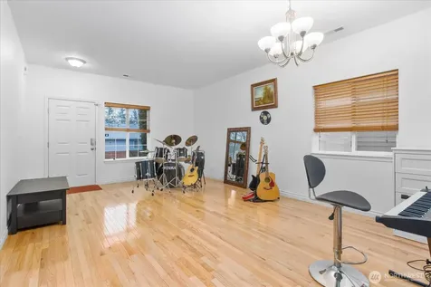 27867 256th Court SE Maple Valley WA 98038