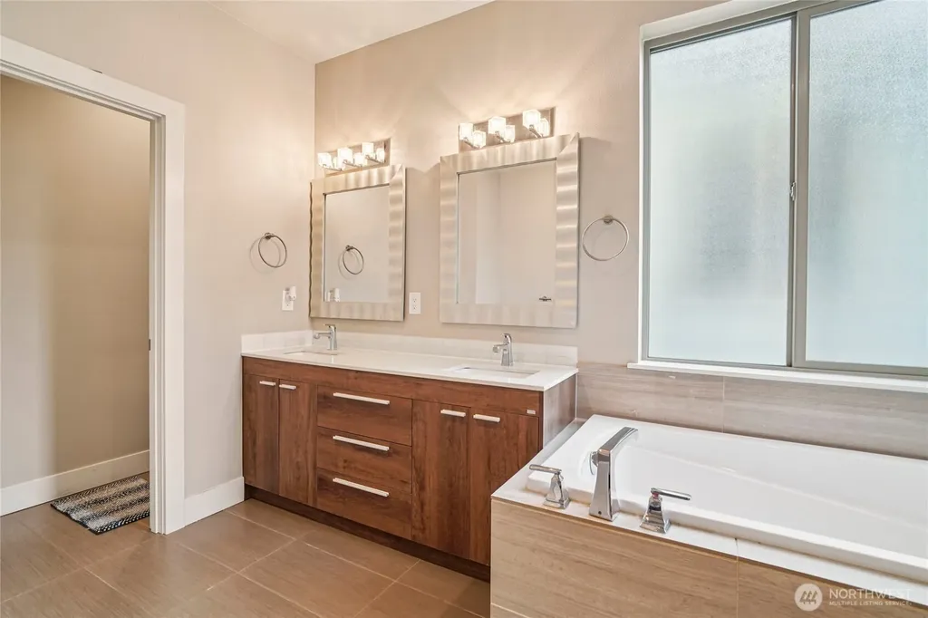 301 S 47th Street Renton WA 98055