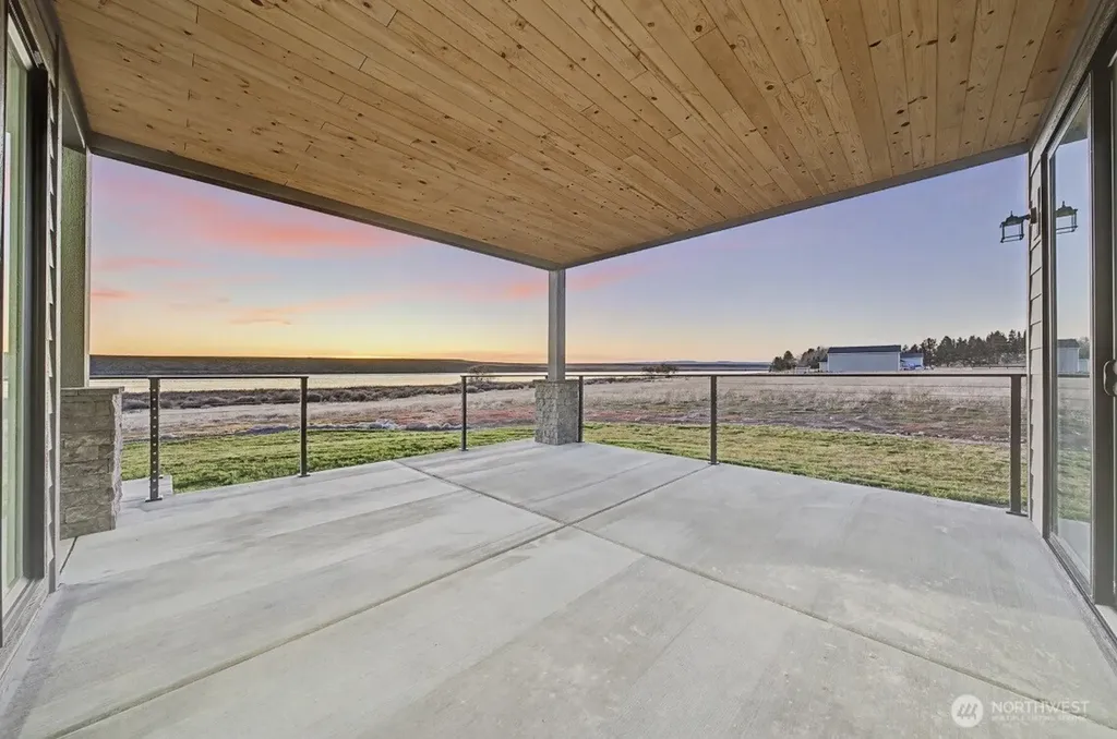 6988 Stonecrest Road NE Moses Lake WA 98837