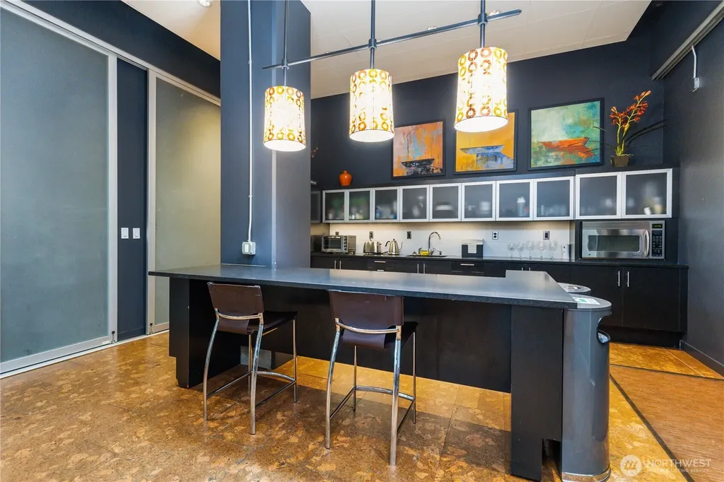 3104 Western Avenue Seattle WA 98121