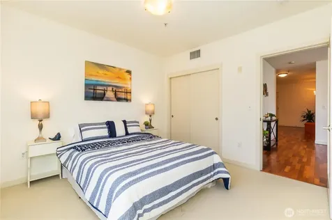 3104 Western Avenue Seattle WA 98121