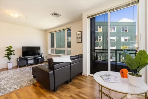3104 Western Avenue Seattle WA 98121