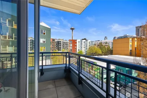 3104 Western Avenue Seattle WA 98121