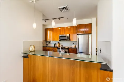 3104 Western Avenue Seattle WA 98121