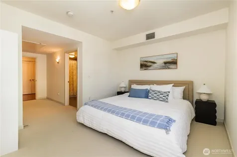 3104 Western Avenue Seattle WA 98121