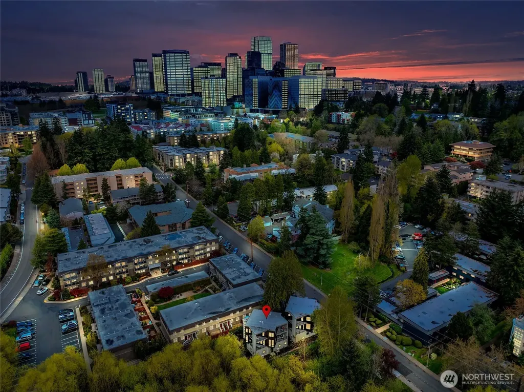 417 102nd Avenue SE Bellevue WA 98004