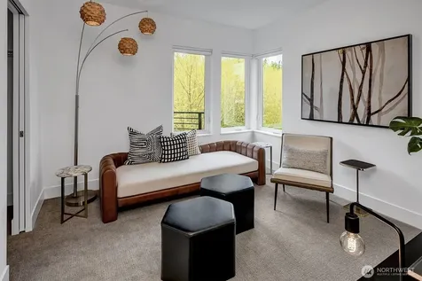 417 102nd Avenue SE Bellevue WA 98004