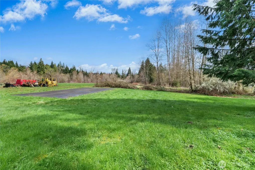 17030 174th Avenue NE Woodinville WA 98072