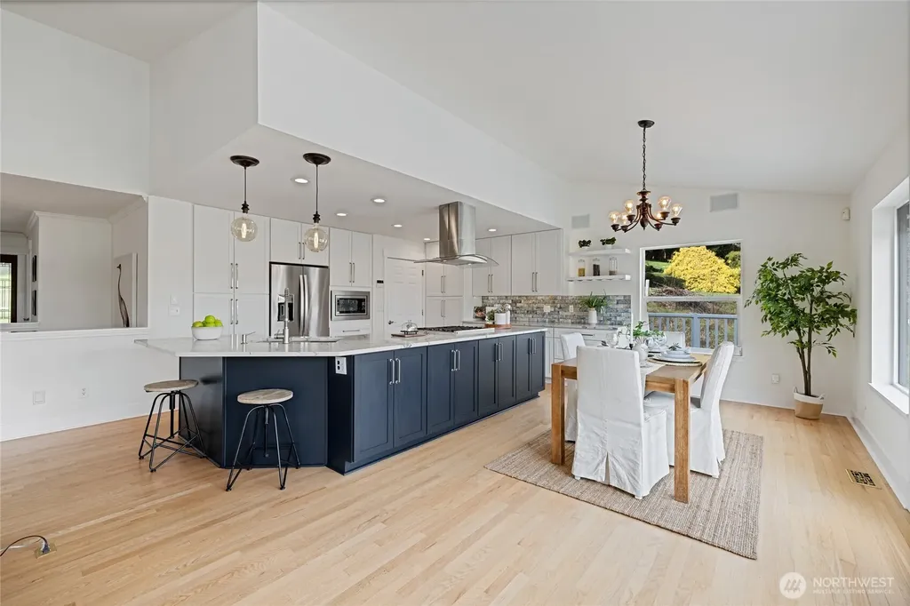 12421 6th Avenue NW Gig Harbor WA 98332