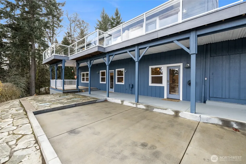 12421 6th Avenue NW Gig Harbor WA 98332
