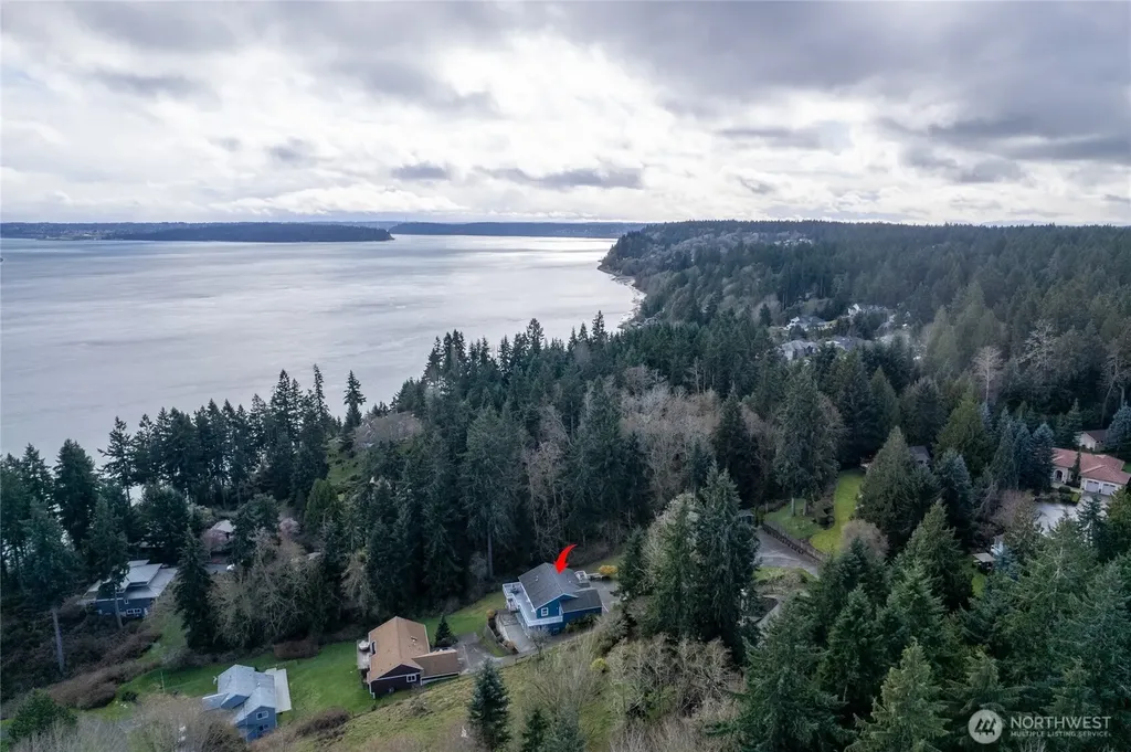 12421 6th Avenue NW Gig Harbor WA 98332