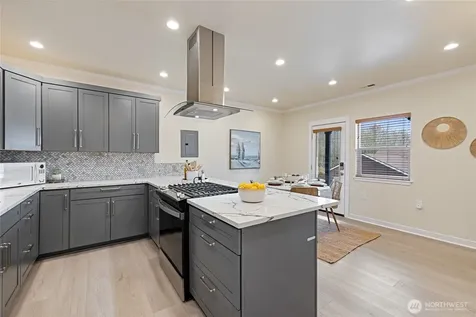 12421 6th Avenue NW Gig Harbor WA 98332
