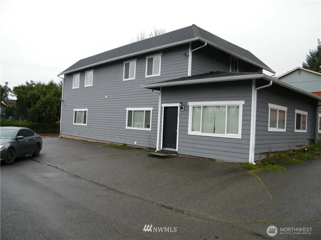 9445 S Park Avenue Tacoma WA 98444