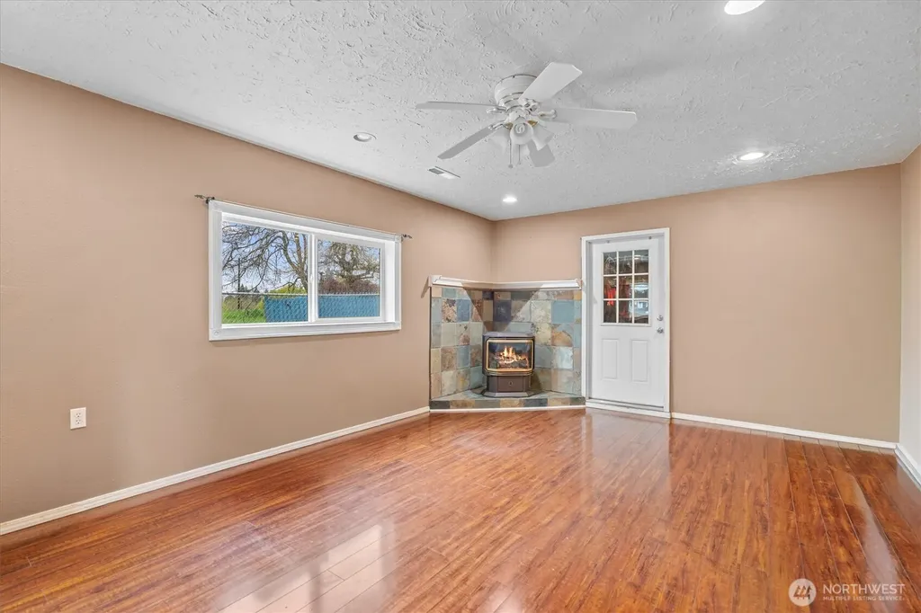 9505 NW 21st Avenue Vancouver WA 98665