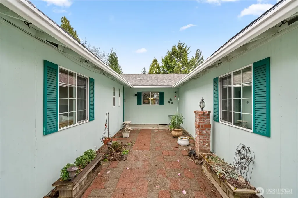 9505 NW 21st Avenue Vancouver WA 98665