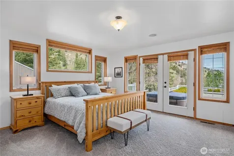 1395 Mission Creek Cashmere WA 98815