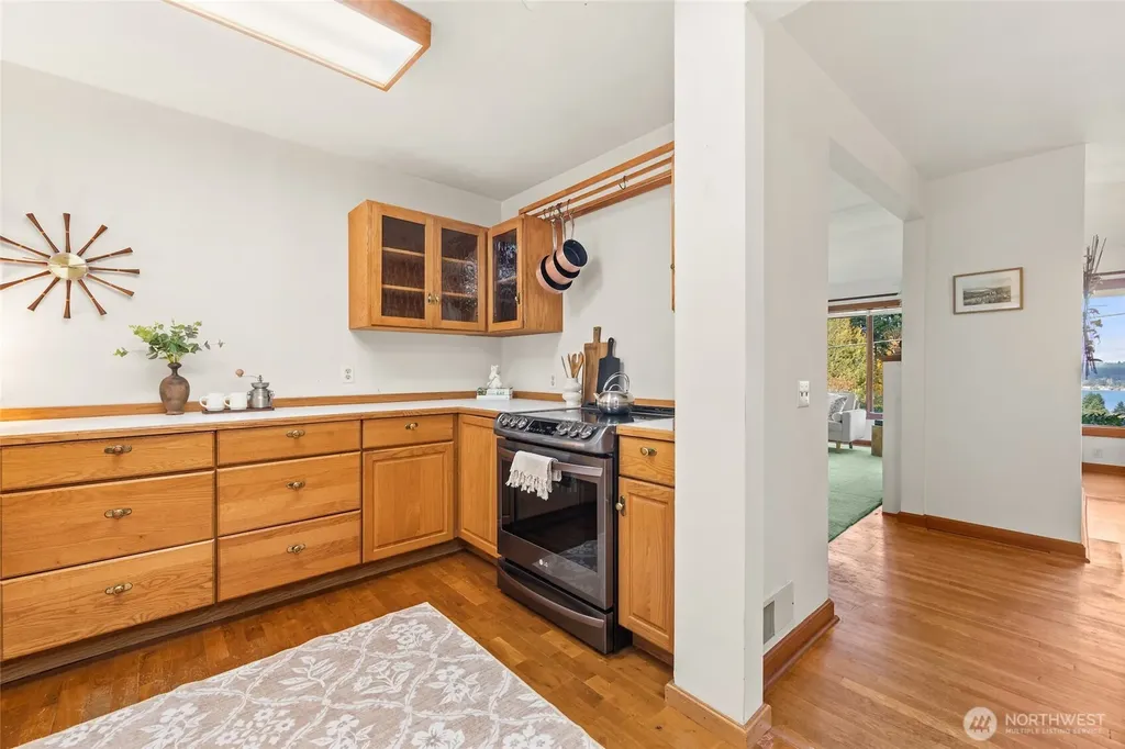 9619 SW 268th Street Vashon WA 98070