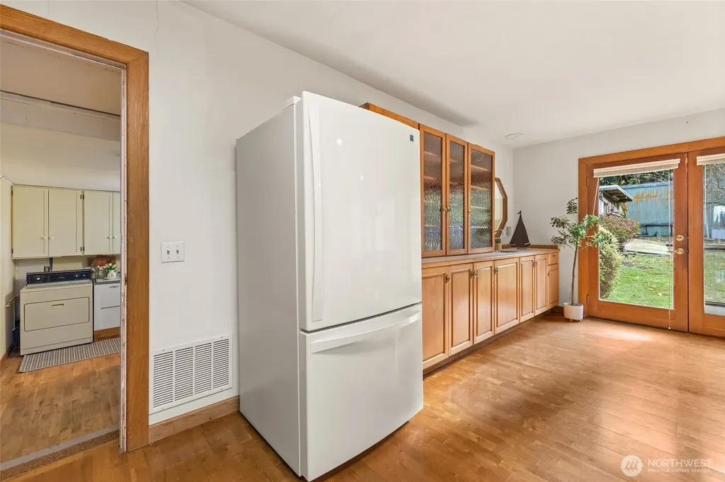 9619 SW 268th Street Vashon WA 98070