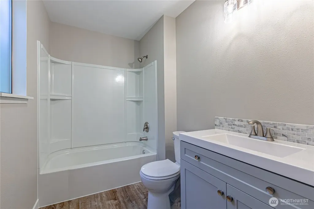 18056 SE 317th Street Auburn WA 98092