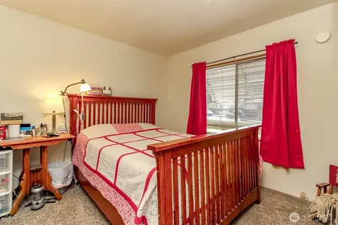 3411 28 Street Ct E Tacoma WA 98443