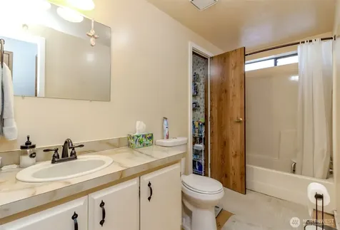 3411 28 Street Ct E Tacoma WA 98443
