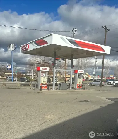 705 W 1st Street Wapato WA 98951