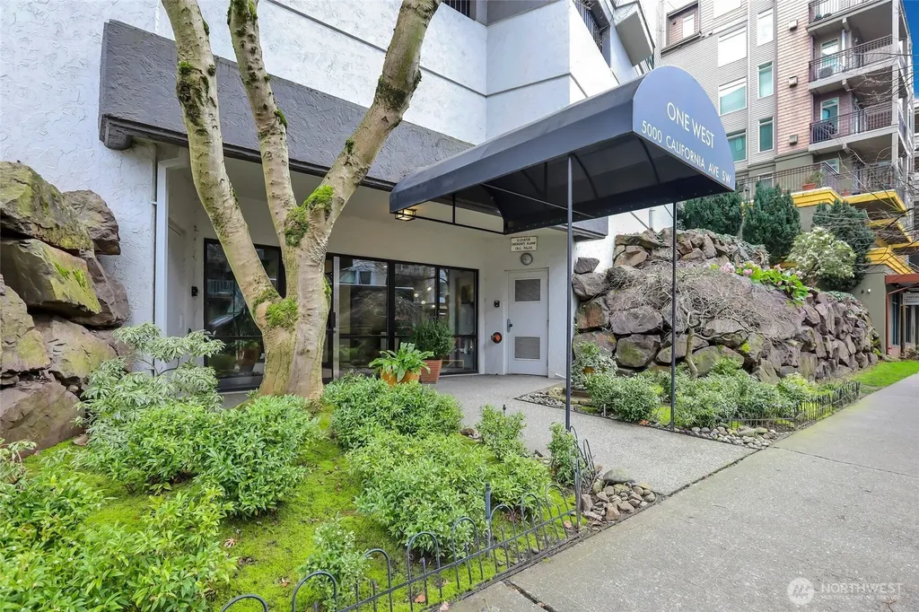 5000 California Avenue SW Seattle WA 98136