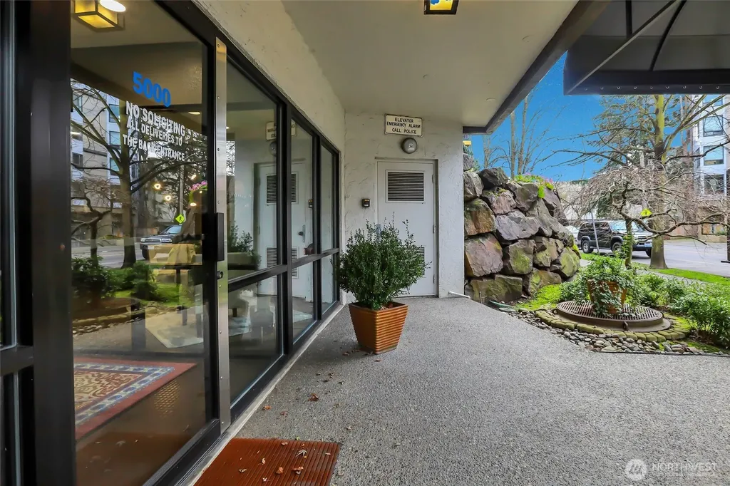5000 California Avenue SW Seattle WA 98136