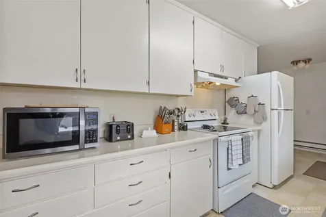209 8th Avenue N Algona WA 98001