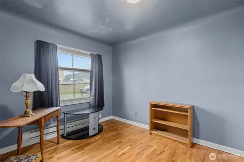 209 8th Avenue N Algona WA 98001