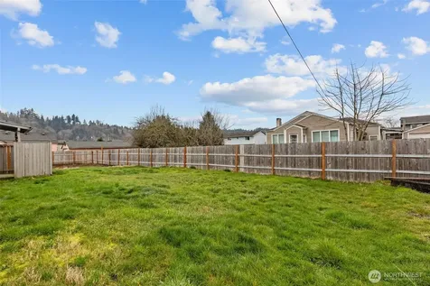 209 8th Avenue N Algona WA 98001