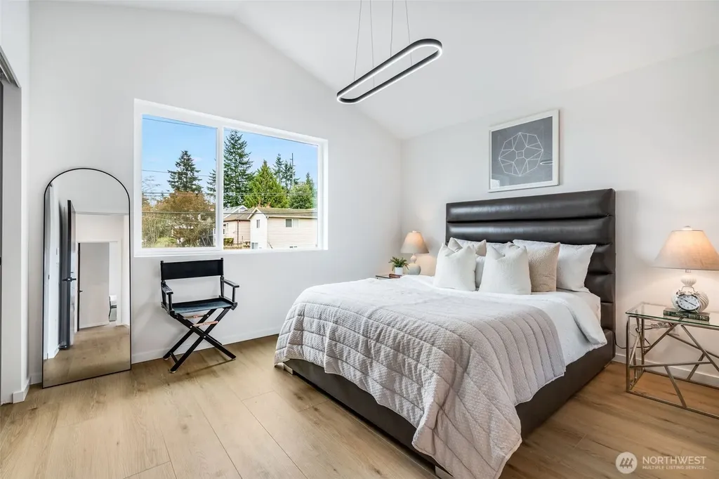 904 N 107th Street Seattle WA 98133