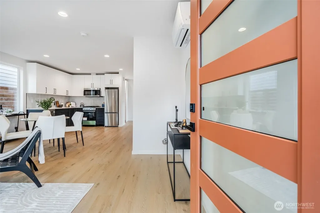 904 N 107th Street Seattle WA 98133