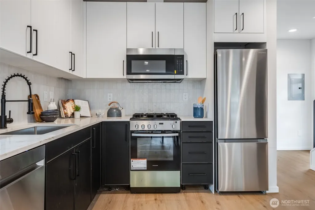 904 N 107th Street Seattle WA 98133