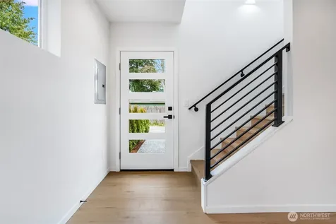 904 N 107th Street Seattle WA 98133