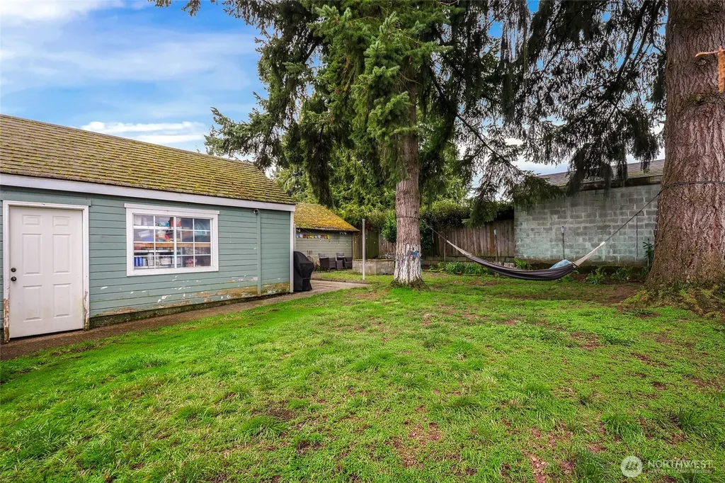 6420 S J Street Tacoma WA 98408