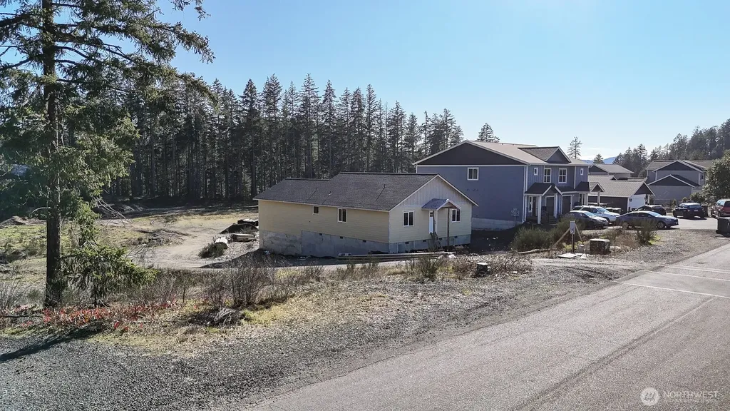 223 W B Street Shelton WA 98584