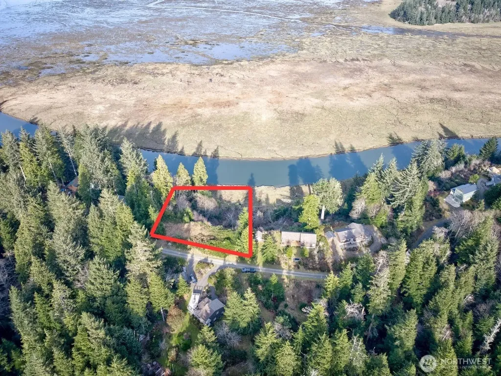 26 Lynn Point Lane South Bend WA 98586