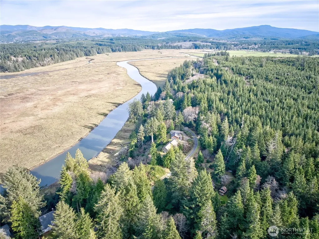 26 Lynn Point Lane South Bend WA 98586