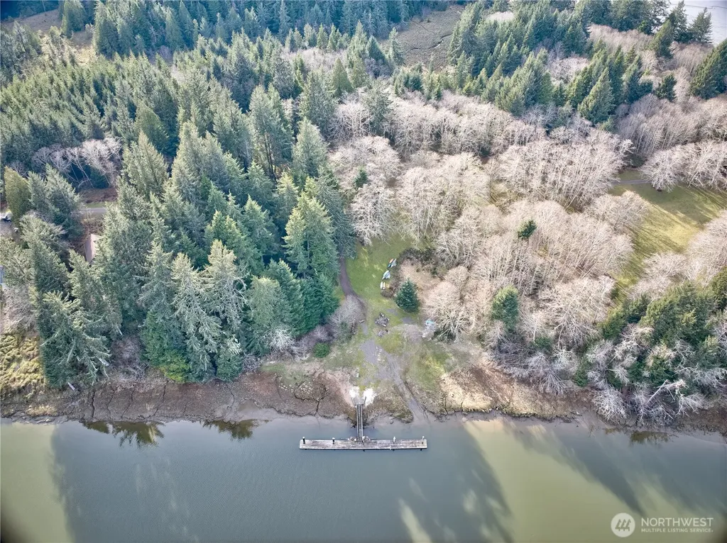 26 Lynn Point Lane South Bend WA 98586