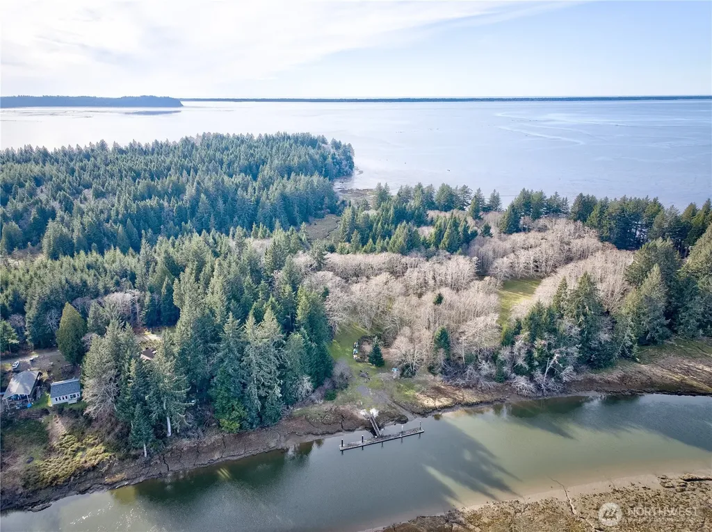 26 Lynn Point Lane South Bend WA 98586