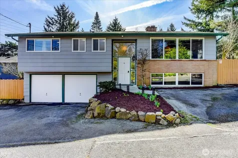11242 Fremont Avenue N Seattle WA 98133
