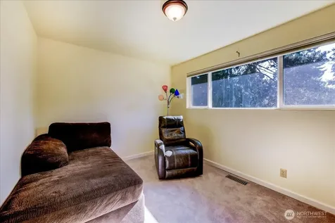 11242 Fremont Avenue N Seattle WA 98133