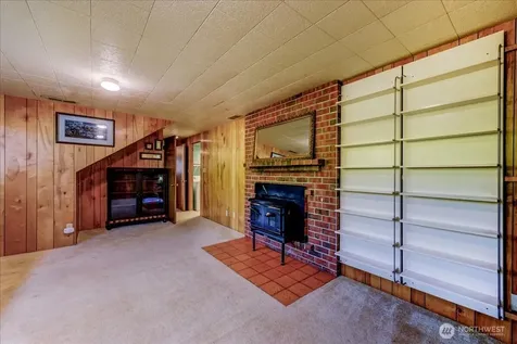 11242 Fremont Avenue N Seattle WA 98133