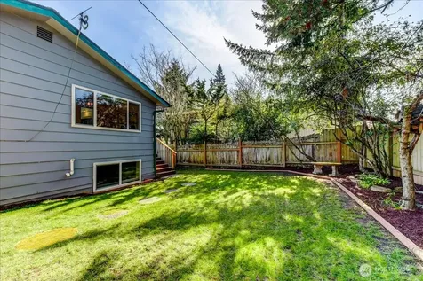 11242 Fremont Avenue N Seattle WA 98133