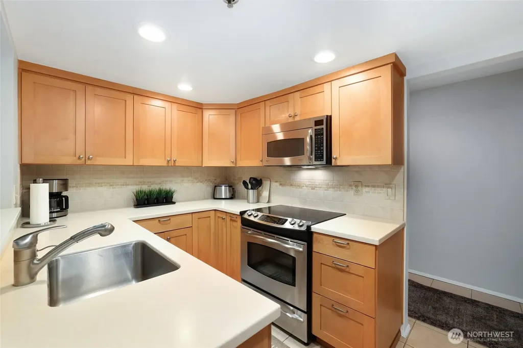 15249 Sunwood Boulevard Tukwila WA 98188
