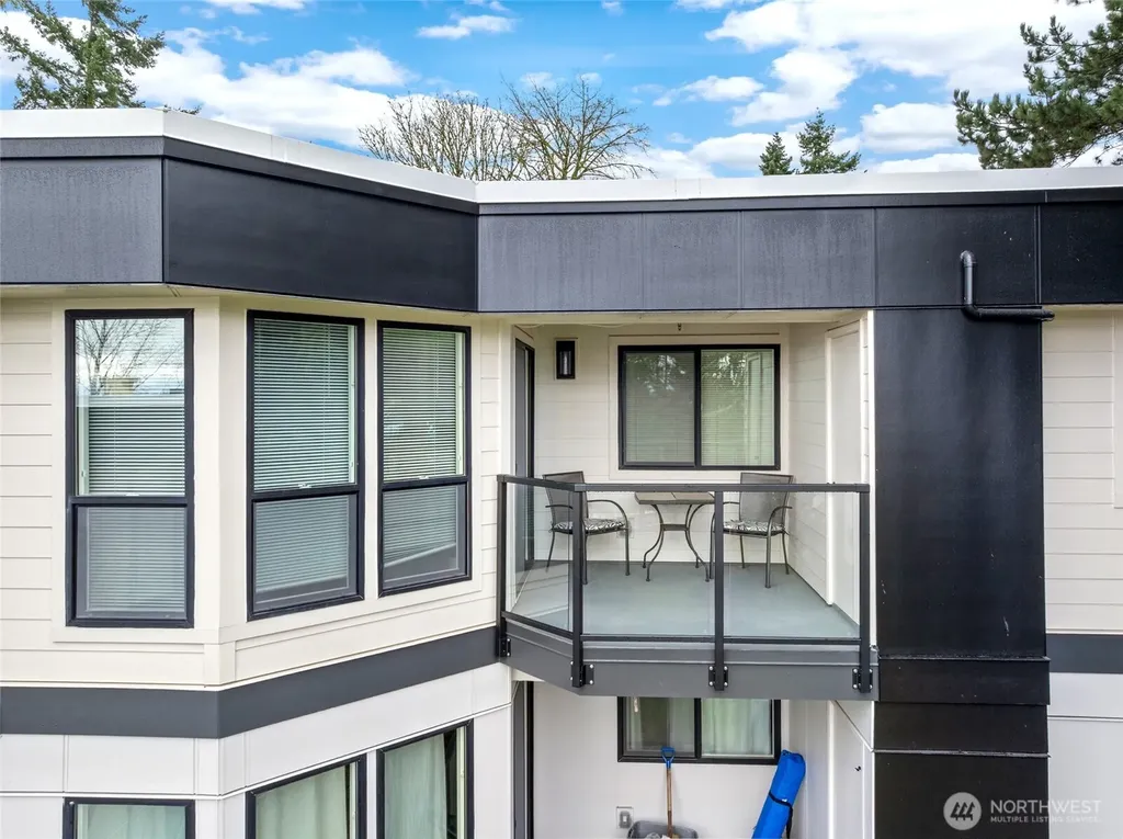 15249 Sunwood Boulevard Tukwila WA 98188
