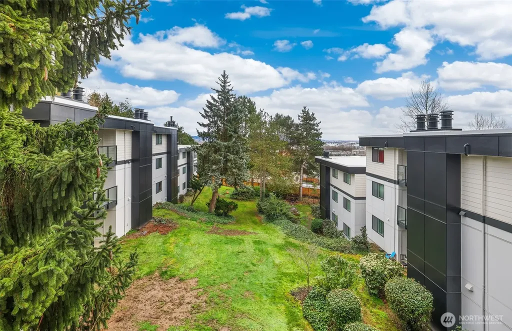 15249 Sunwood Boulevard Tukwila WA 98188