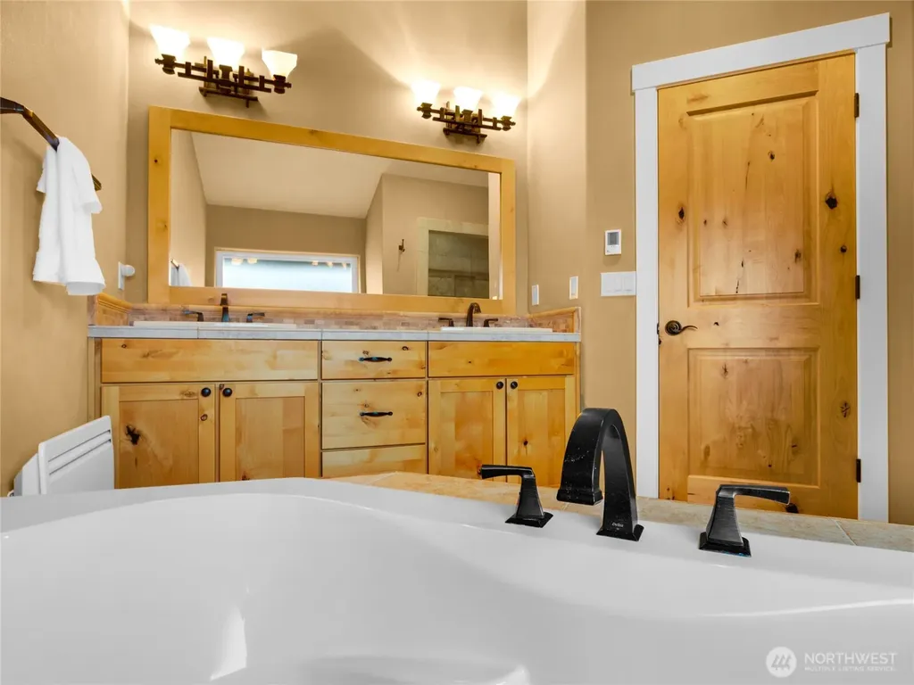 31102 J Place Ocean Park WA 98640