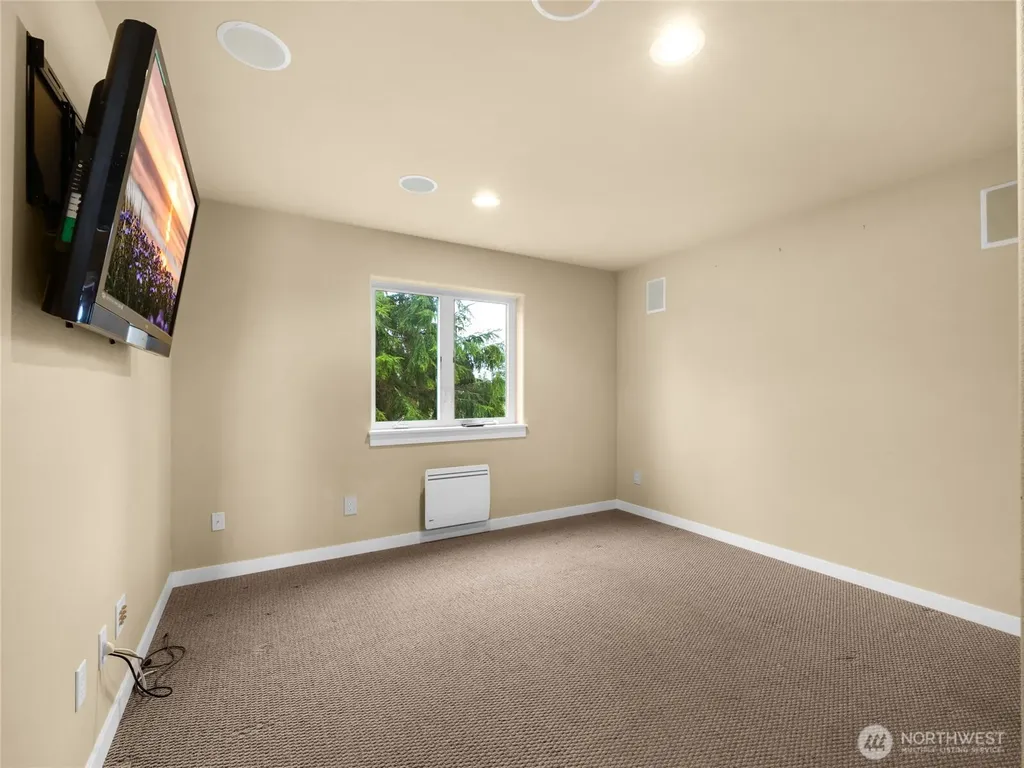 31102 J Place Ocean Park WA 98640